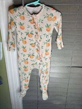 Angel Dear Bamboo Cream Peach Print Footie with Ruffle Zipper 6-9 months Smocked